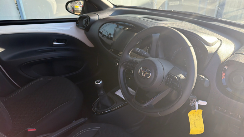 Toyota Aygo X 1.0 VVT-i Edge 5dr Petrol Hatchback